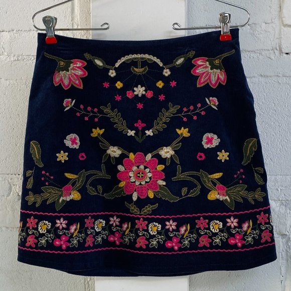 Harper Embroidered Navy Blue Mini Skirt (size S) - Picture 6 of 11
